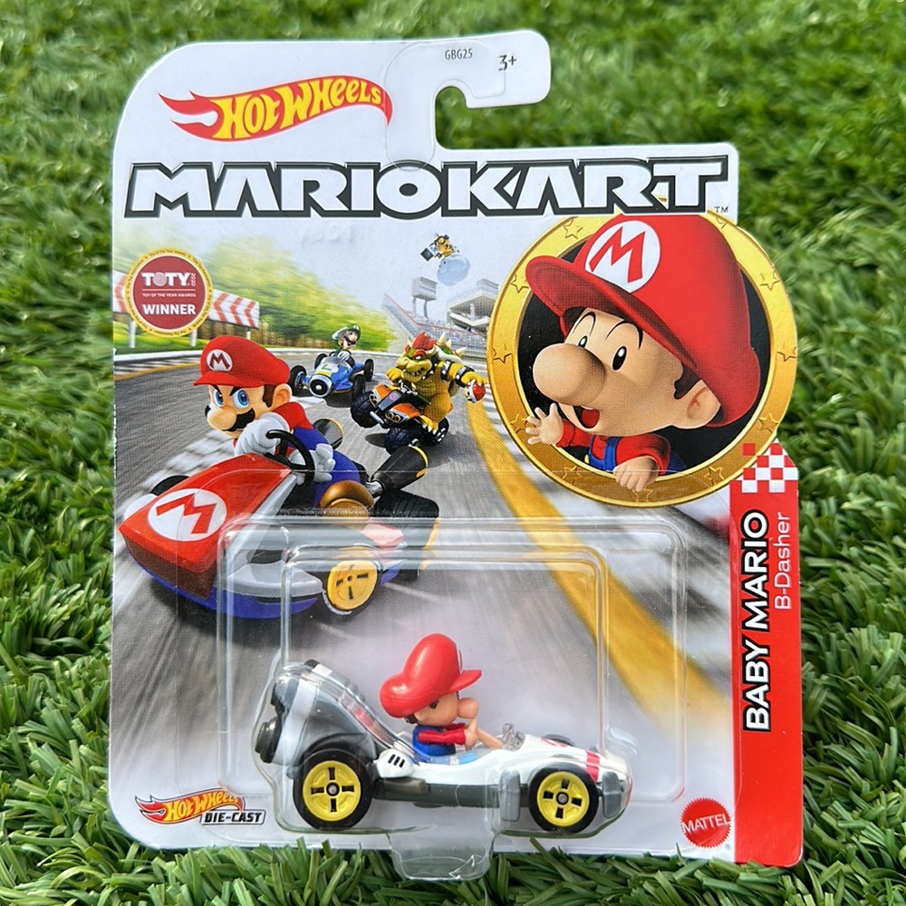 Hot Wheels MarioKart Baby Mario B-Dasher Character Car